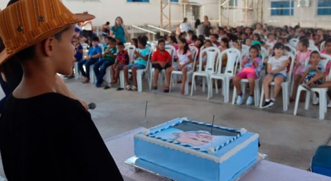 Anivers Rio De Padre C Cero Escolas Municipais De Juazeiro Promovem