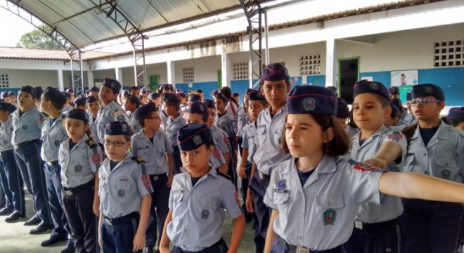 Colégio Militar de Juazeiro do Norte adota duas escolas da rede municipal de Ensino Site Miséria