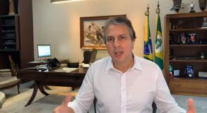 Aneel garante que não haverá cortes de energia durante crise, diz governador