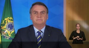 Em pronunciamento, Bolsonaro cita OMS e diz que é preciso salvar vidas sem destruir o emprego