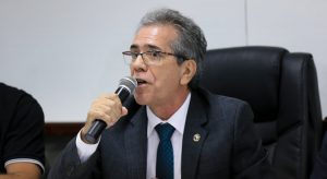 Delegado Milton Castelo Filho morre aos 61 anos por complicações da Covid-19, diz associação