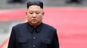 EUA estão monitorando o estado de saúde de Kim Jong Un, afirma CNN