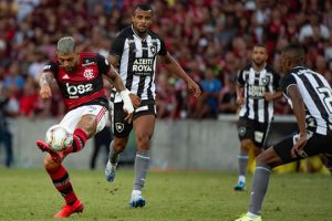 Quais são os protocolos de saúde que podem antecipar retomada do futebol