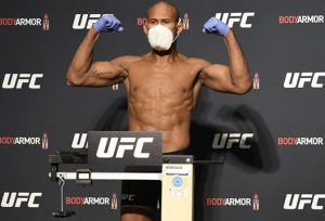 Ronaldo Jacaré testa positivo para Covid-19 e está fora do UFC 249