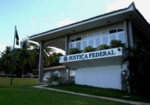 Justiça suspende oferta de cursos superiores por instituições sem autorização do MEC