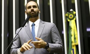 Após falar em 'ruptura', Eduardo Bolsonaro é denunciado ao Conselho de Ética