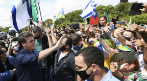 Justiça Federal obriga Jair Bolsonaro a usar máscara em espaços públicos do DF