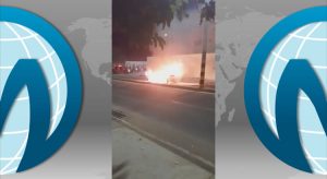 Carro pegou fogo no início da noite deste sábado em Juazeiro