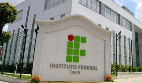 Sindicato do IFCE entra com ação judicial contra atividades remotas