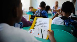 Gasto federal em educação cai desde 2016 e pressiona estados e municípios