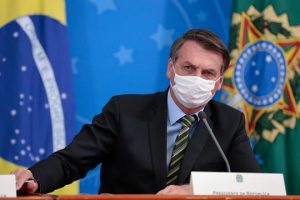 Bolsonaro é 4º líder no mundo a receber diagnóstico de Covid-19