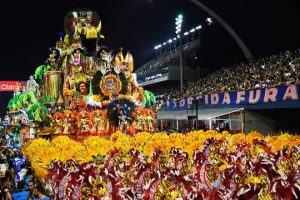 Prefeitura de SP adia carnaval 2021 devido ao coronavírus