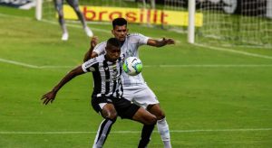 Ceará sai na frente, mas leva o empate contra o Grêmio na Arena Castelão