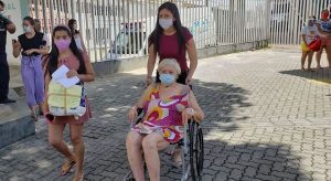 No Brasil, 2 milhões de pessoas já se recuperaram da Covid-19