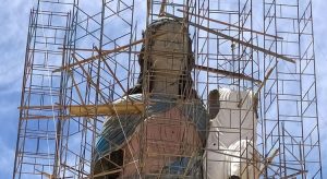 Estátua de Nossa Senhora da Penha em Campos Sales tem cabeça instalada