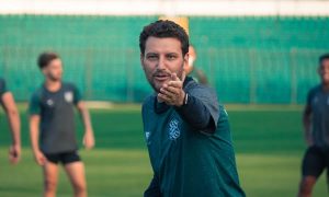 Elano relata presença de arma de fogo em invasão de torcedores no Figueirense