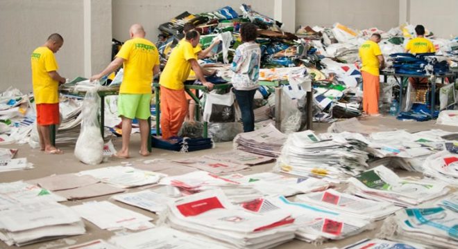 Empresa de confecção de fardamentos é instalada no sistema prisional do Ceará