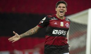 Flamengo derrota Goiás e assume a vice-liderança do Campeonato Brasileiro