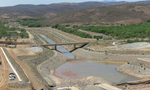 Após rompimento de barragem, águas do 'Velho Chico' voltam a correr pelo Eixo Norte da transposição