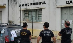 Veja fotos da operação e do material apreendido em Lavras e Santana do Cariri nesta quinta, 15