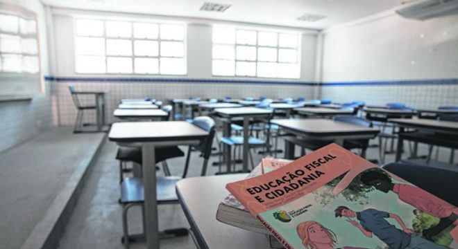 Pandemia faz Governo do Ceará cogitar criação de 4º ano do ensino médio em 2021