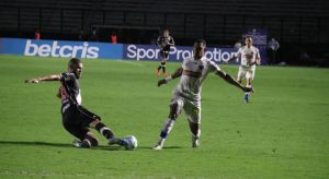 Fortaleza empata com Vasco sem gols e chega ao 5º jogo sem vitória na Série A