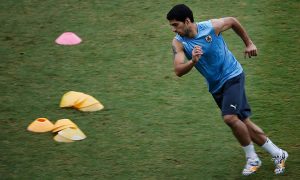 Suárez testa positivo para o coronavírus e desfalcará Uruguai contra o Brasil