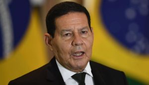 ‘Como indivíduo, eu reconheço’, diz Mourão sobre vitória de Biden