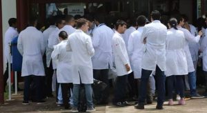 Número de médicos no Brasil mais do que dobrou nas duas últimas décadas