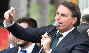 Se a gente não tiver voto impresso, pode esquecer eleição de 2022, diz Bolsonaro