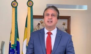 Camilo Santana exalta atuação do Estado durante pandemia em discurso para Assembleia