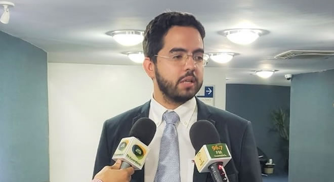 Deputado Davi de Raimundão quer ensino como atividade essencial