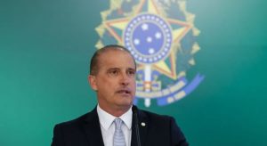 Bolsonaro confirma Onyx na Secretaria-Geral, mas nega reforma ministerial