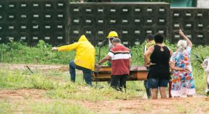 Brasil registra 3.438 novos óbitos por Covid-19 em um dia; Ceará teve 10 mortes nas últimas 24h