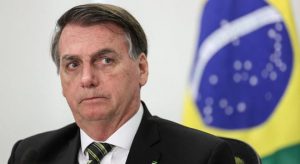 Com hospitais em colapso, Bolsonaro diz que entrou com ação no STF contra medidas restritivas