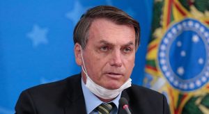 "Até quando podemos aguentar esta irresponsabilidade do lockdown?", diz Bolsonaro