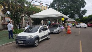 Vacinação drive-thru acontece no entorno do Santuário dos Franciscanos