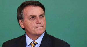 Governo Bolsonaro prepara decreto pra vetar retirada de posts das redes sociais