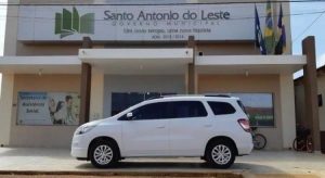 Motorista é encontrado em prostíbulo após atrasar entrega de doses de vacinas contra Covid-19