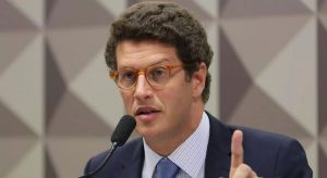 PGR pede abertura de inquérito para investigar Ricardo Salles