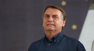 Bolsonaro pretende lançar crédito de R$ 100 milhões para policiais comprarem casas; Ministério da Economia é contra