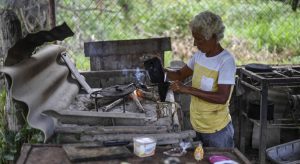 Brasileiro já usa mais lenha do que gás na cozinha, segundo pesquisa