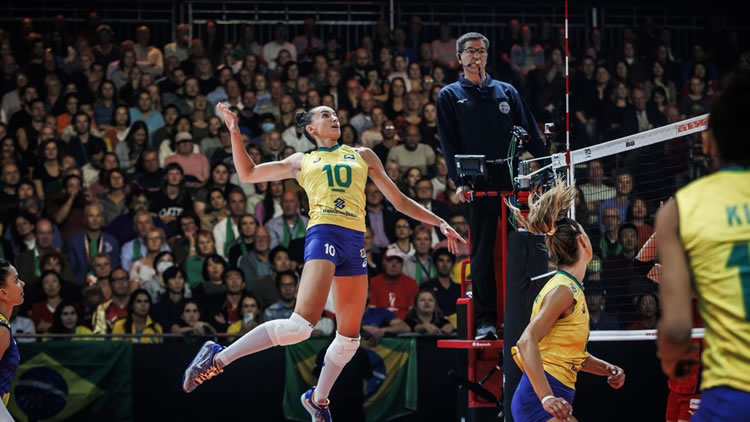 Brasil vira contra a Bélgica e avança no Mundial de vôlei feminino -  Superesportes